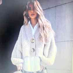 Single Armenian woman in Yerevan, Armenia, Armenia