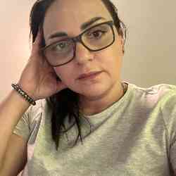 Single Armenian woman in Yerevan, Armenia, Armenia