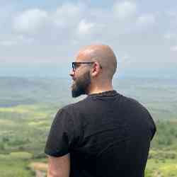 Single Armenian man in Yerevan, Армения, Armenia