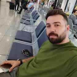 Single Armenian man in Yerevan, ارمنستان, Armenia