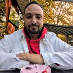 Single Armenian man in Paris, France, France
