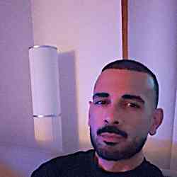 Single Armenian man in Paris, France, France