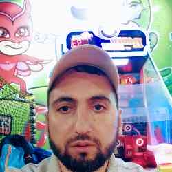 Single Armenian man in Yerevan, Армения, Armenia