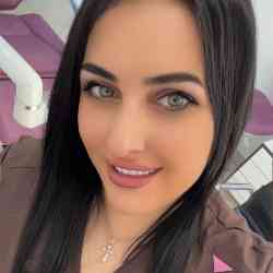 Single Armenian woman in Los Angeles, Калифорния, United States