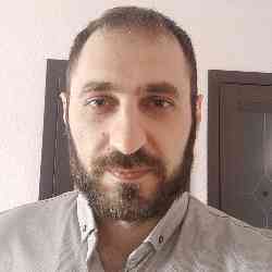 Single Armenian man in Yerevan, Армения, Armenia