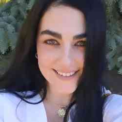 Single Armenian woman in Yerevan, Armenia, Armenia