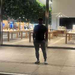 Single Armenian man in Burbank, California, United States