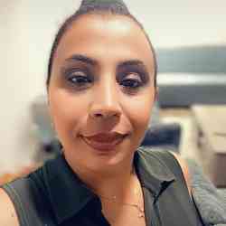 Single Armenian woman in Los Angeles, California, United States