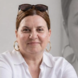 Single Armenian woman in Los Angeles, CA, United States