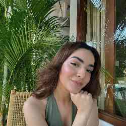 Single Armenian woman in New York, NY, United States