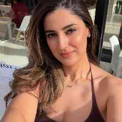 Single Armenian woman in New York, NY, United States