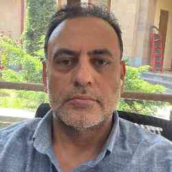 Single Armenian man in Yerevan, Yerevan, Armenia