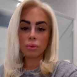 Single Armenian woman in Los Angeles, CA, United States