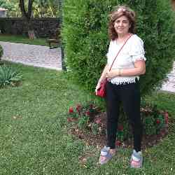 Single Armenian woman in Yerevan, Армения, Armenia