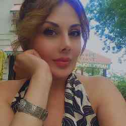 Single Armenian woman in Paris, Франция, France