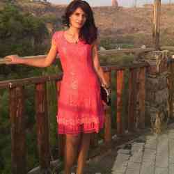 Single Armenian woman in Ashtarak, Армения, Armenia