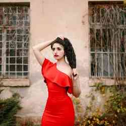 Single Armenian woman in Yerevan, Армения, Armenia