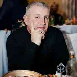 Single Armenian man in Yerevan, Yerevan, Armenia