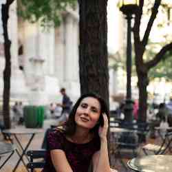 Single Armenian woman in New York, NY, United States