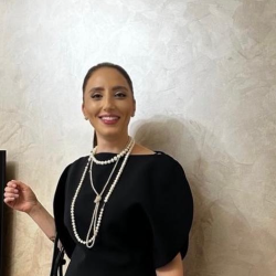 Single Armenian woman in Yerevan, Армения, Armenia