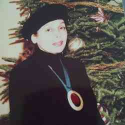 Single Armenian woman in Los Angeles, California, United States