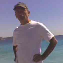 Single Armenian man in Paris, France