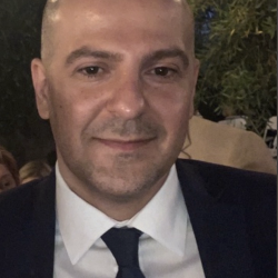 Single Armenian man in Glendale, California, United States
