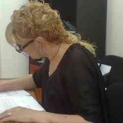 Single Armenian woman in Los Angeles, CA, United States