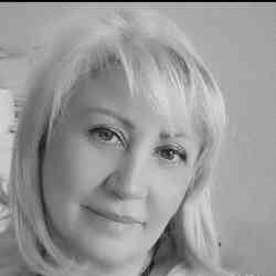 Single Armenian woman in Los Angeles, CA, United States