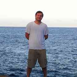 Single Armenian man in New York, New York, United States