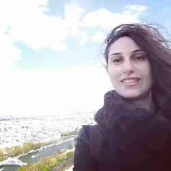 Single Armenian woman in Toronto, Ontario, Canada