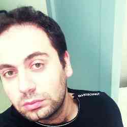 Single Armenian man in New York, New York, United States