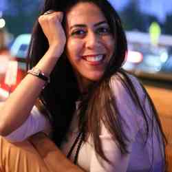 Single Armenian woman in Glendale, California, United States