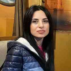 Single Armenian woman in Yerevan, Армения, Armenia