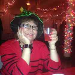 Single Armenian woman in New York, New York, United States