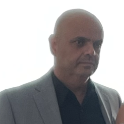 Single Armenian man in Glendale, California, United States