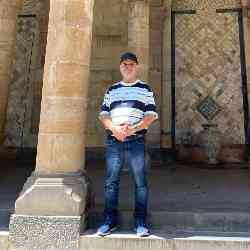 Single Armenian man in Glendale, California, United States