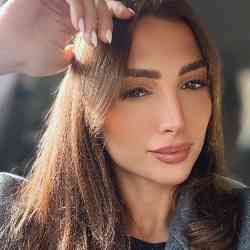 Single Armenian woman in Toronto, ON, Canada