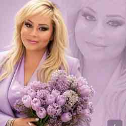 Single Armenian woman in Los Angeles, California, United States