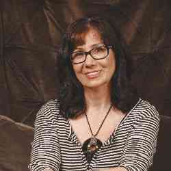 Single Armenian woman in London, England, United Kingdom