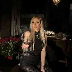 Single Armenian woman in Los Angeles, California, United States