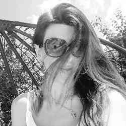 Single Armenian woman in New York, NY, United States