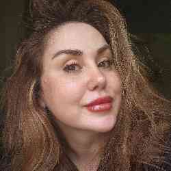 Single Armenian woman in London, United Kingdom